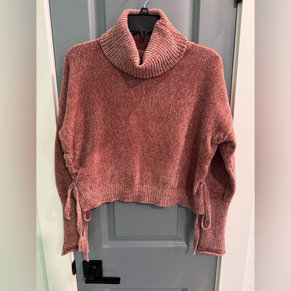 Luv & Bloom Women’s Medium Pink Chenille Cropped Side Tie Cowl Neck Sweater